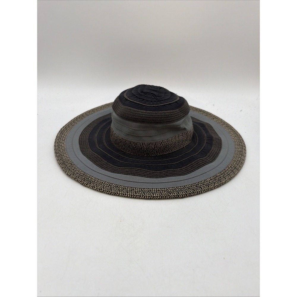 Tommy Bahama wide-brim women's floppy sun hat featuring concentric black